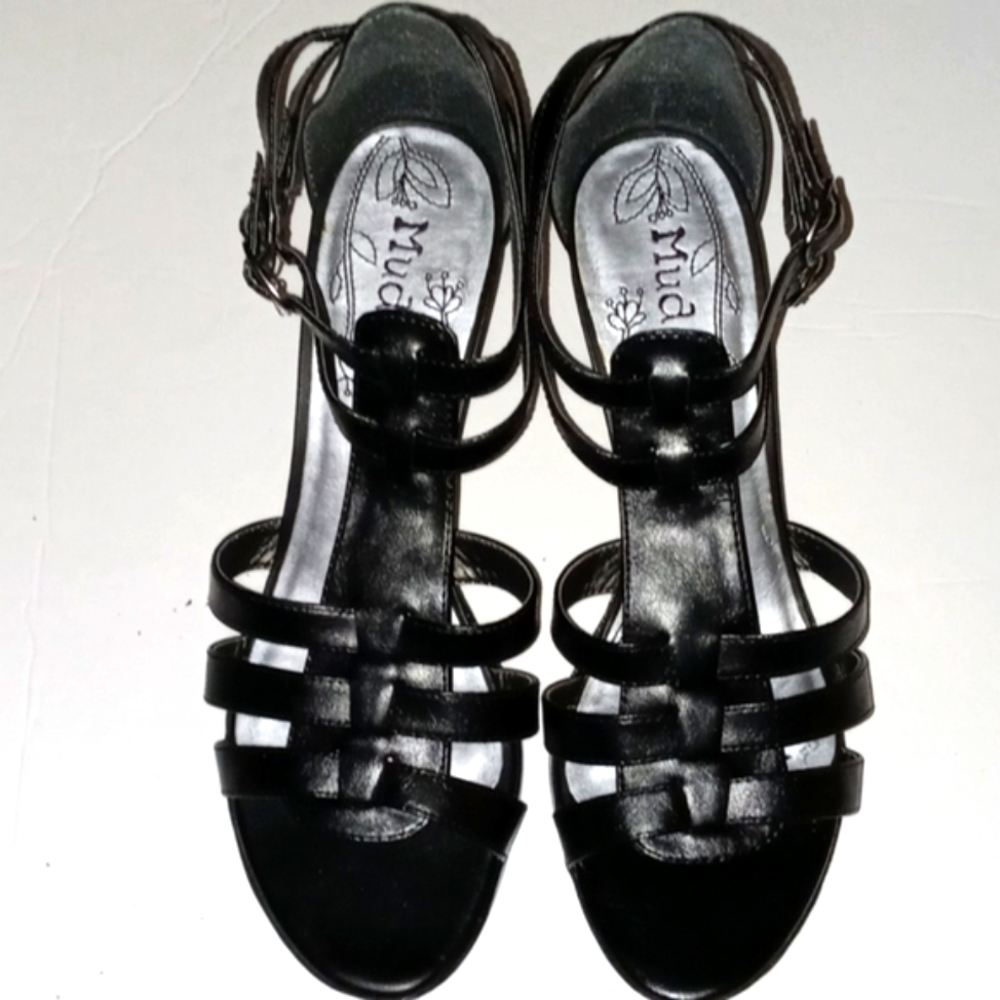 Mudd Black Charlet Sandal NWOT